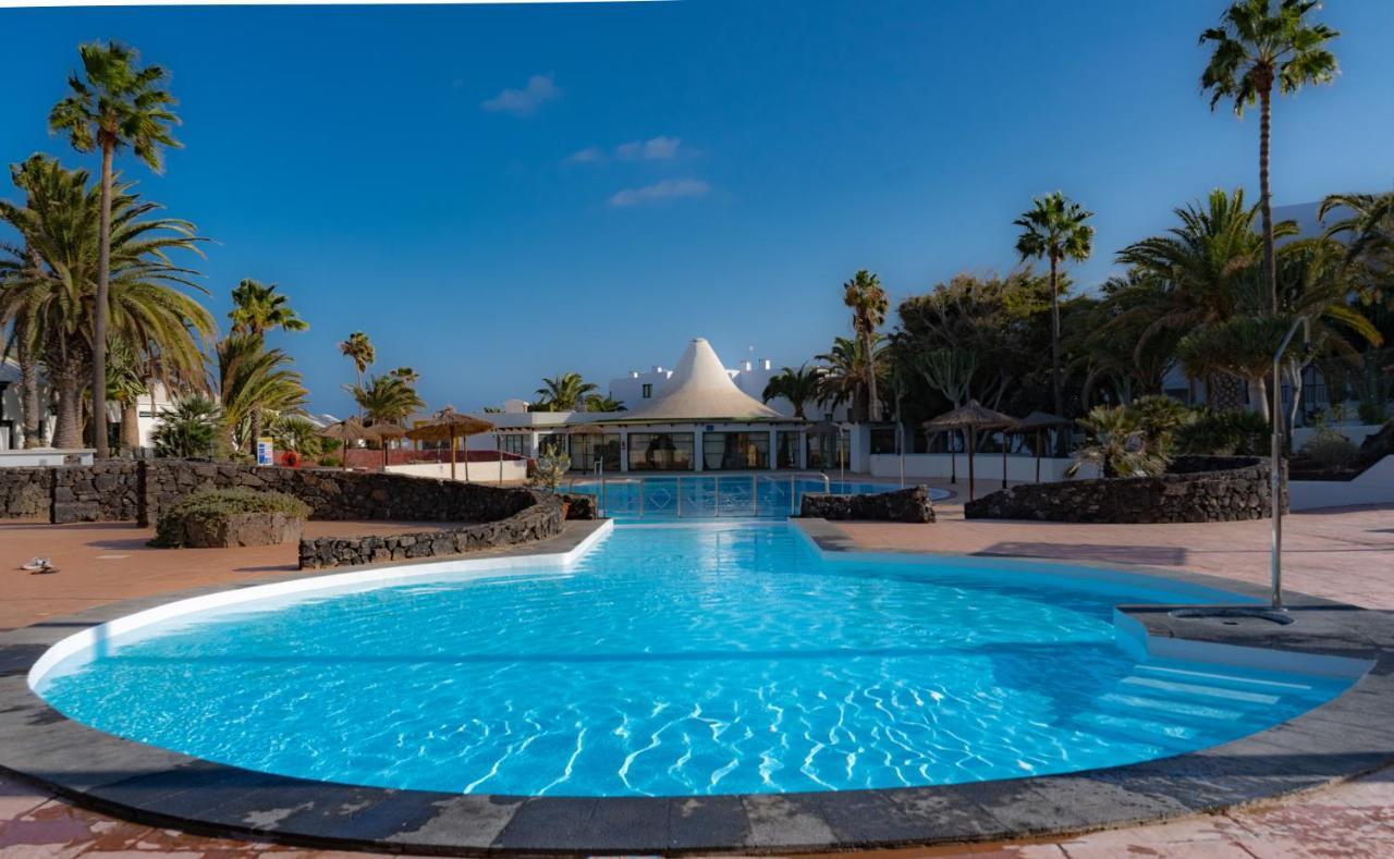 Luxury Estudio En Playa Roca A Primera Linea Del Mar Costa Teguise Exteriör bild