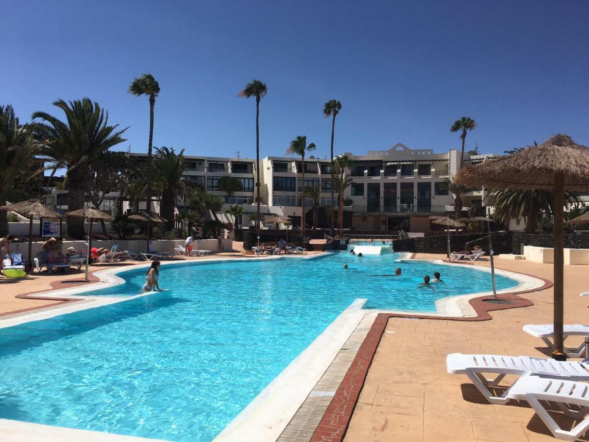 Luxury Estudio En Playa Roca A Primera Linea Del Mar Costa Teguise Exteriör bild
