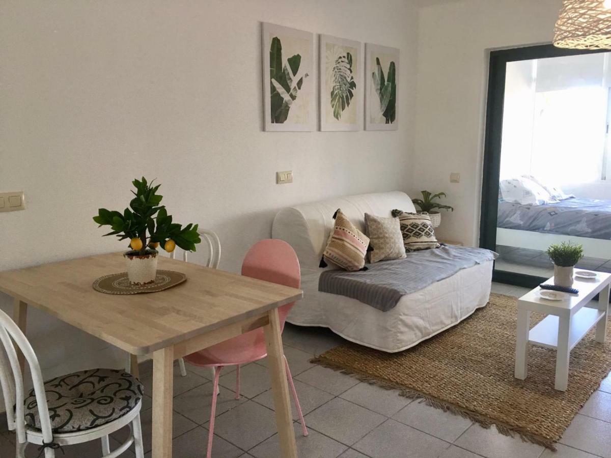 Luxury Estudio En Playa Roca A Primera Linea Del Mar Costa Teguise Exteriör bild