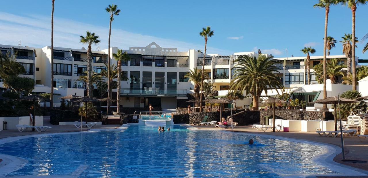 Luxury Estudio En Playa Roca A Primera Linea Del Mar Costa Teguise Exteriör bild