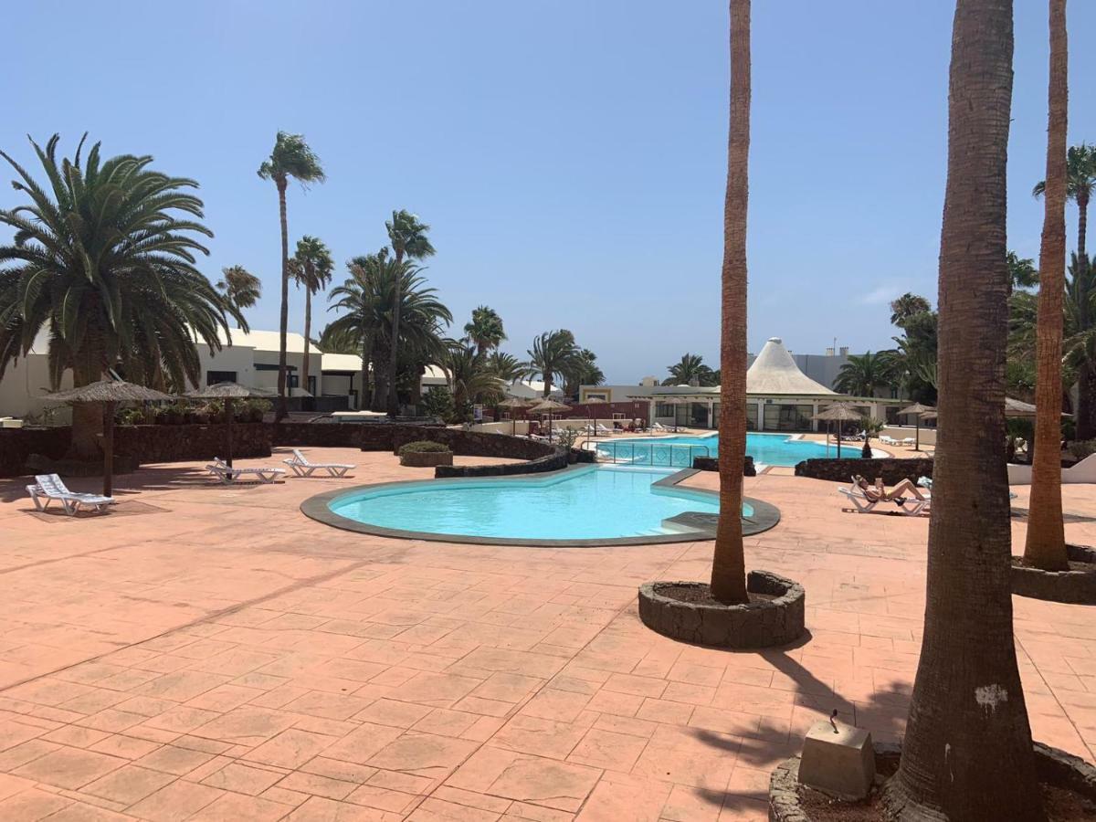 Luxury Estudio En Playa Roca A Primera Linea Del Mar Costa Teguise Exteriör bild
