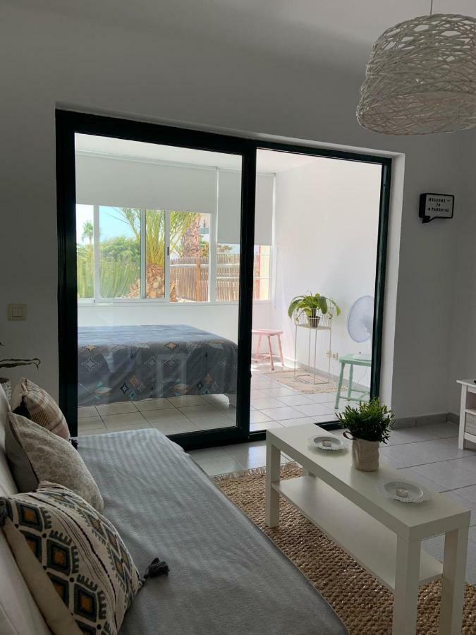 Luxury Estudio En Playa Roca A Primera Linea Del Mar Costa Teguise Exteriör bild